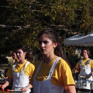 Meet your Posher, Lara